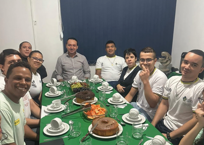 Escola de Autodefensoria promove encontro com presidente da APAE